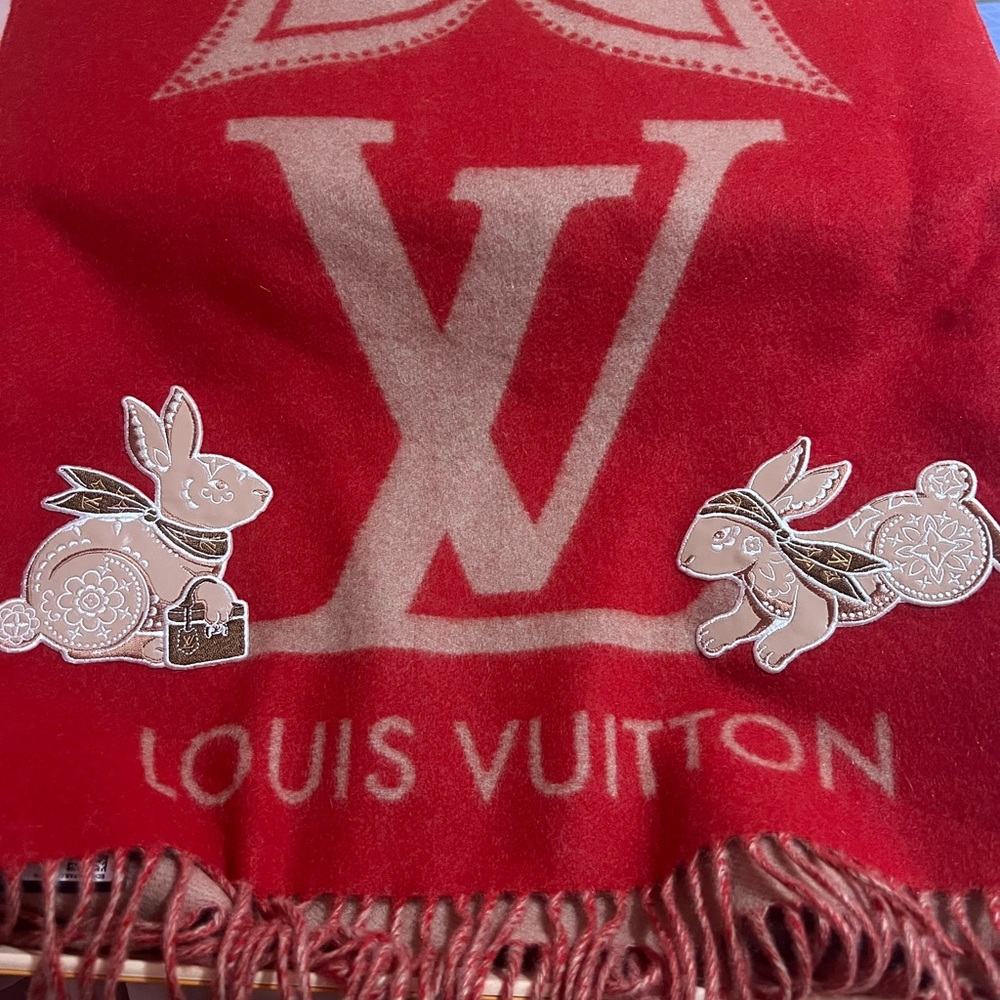 LV lunar new year rabbit scarf 🧣 🐇🧧